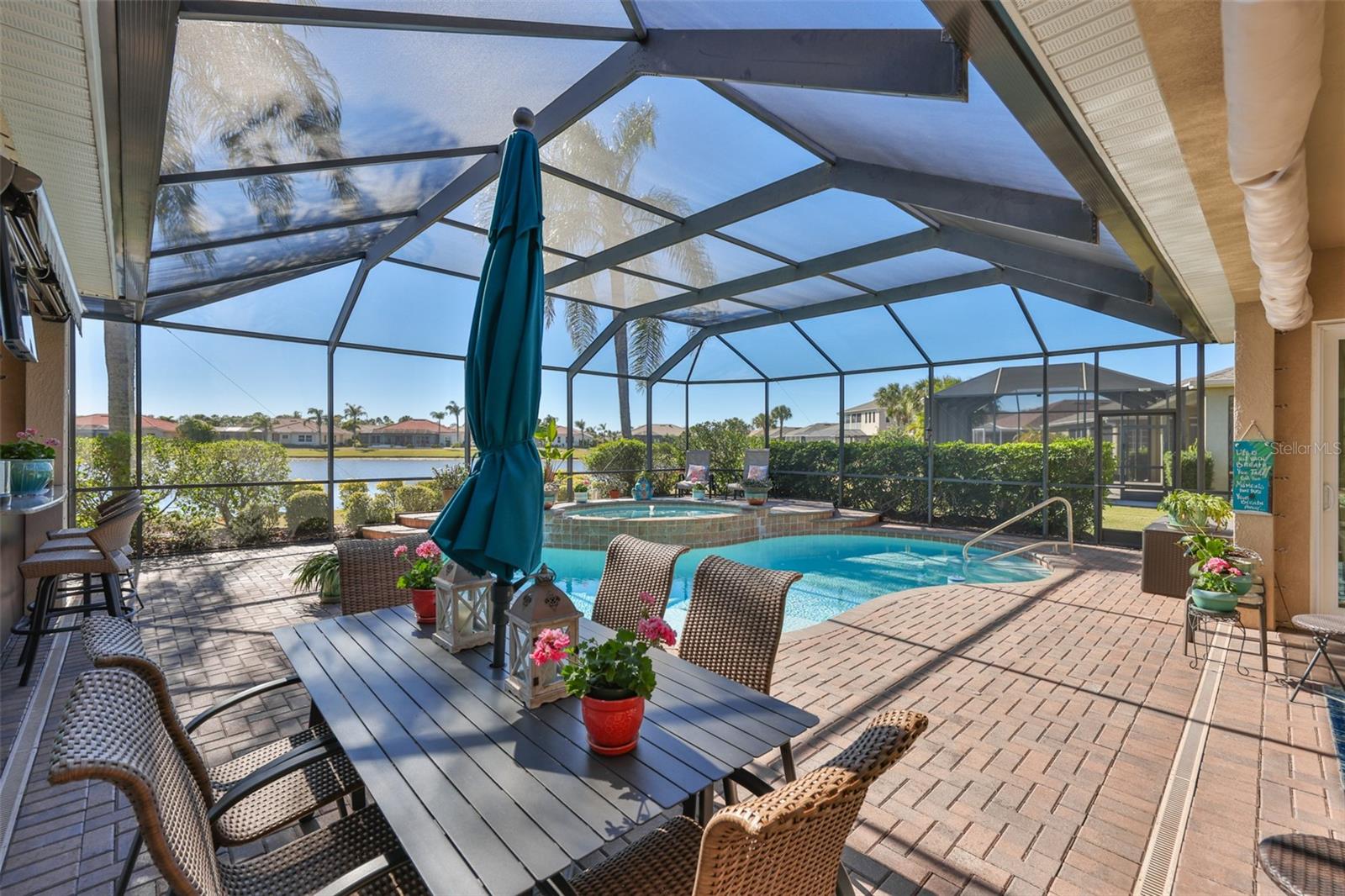 Listing photo id 39 for 328 Noble Faire Drive