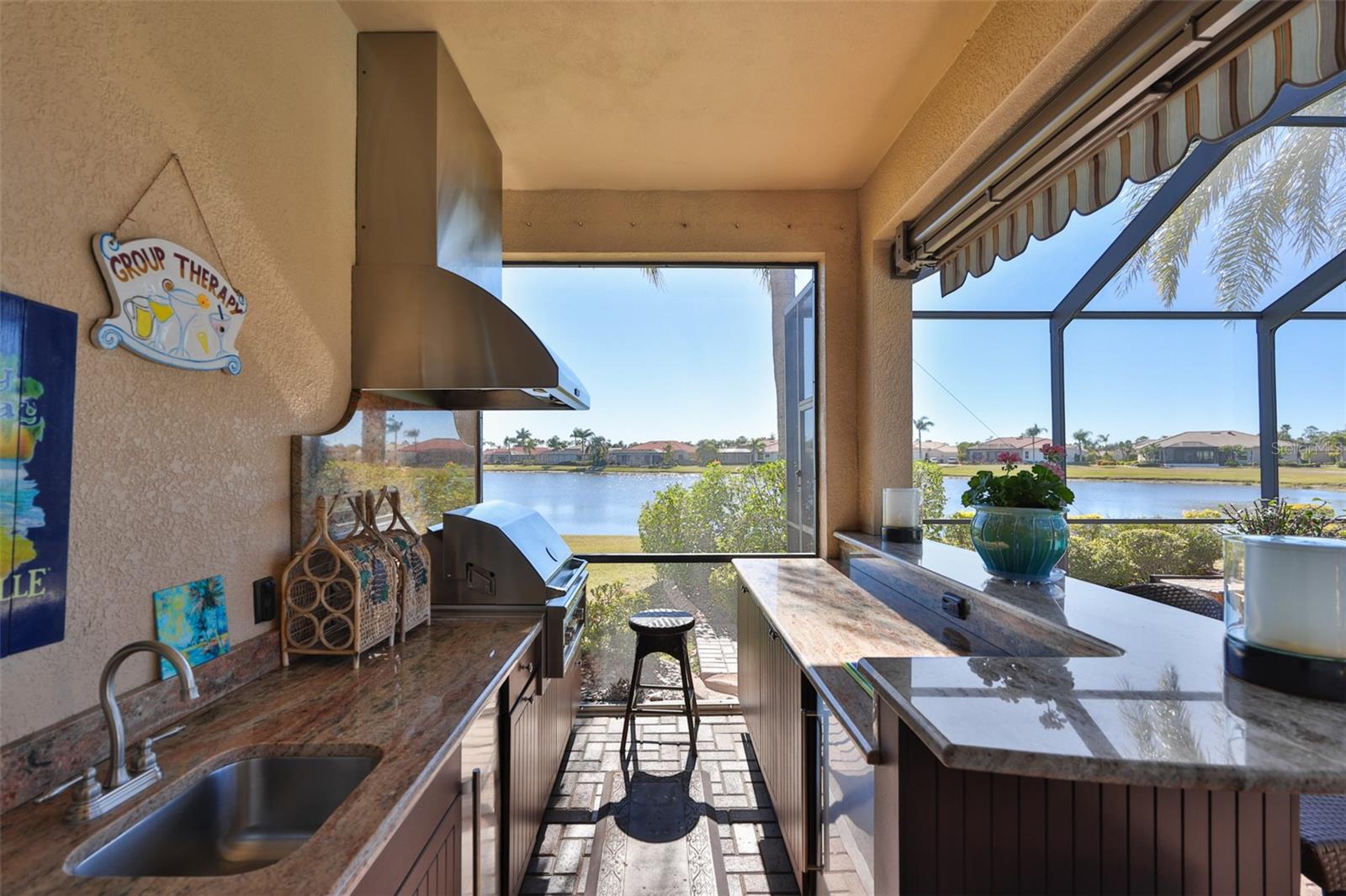 Listing photo id 43 for 328 Noble Faire Drive