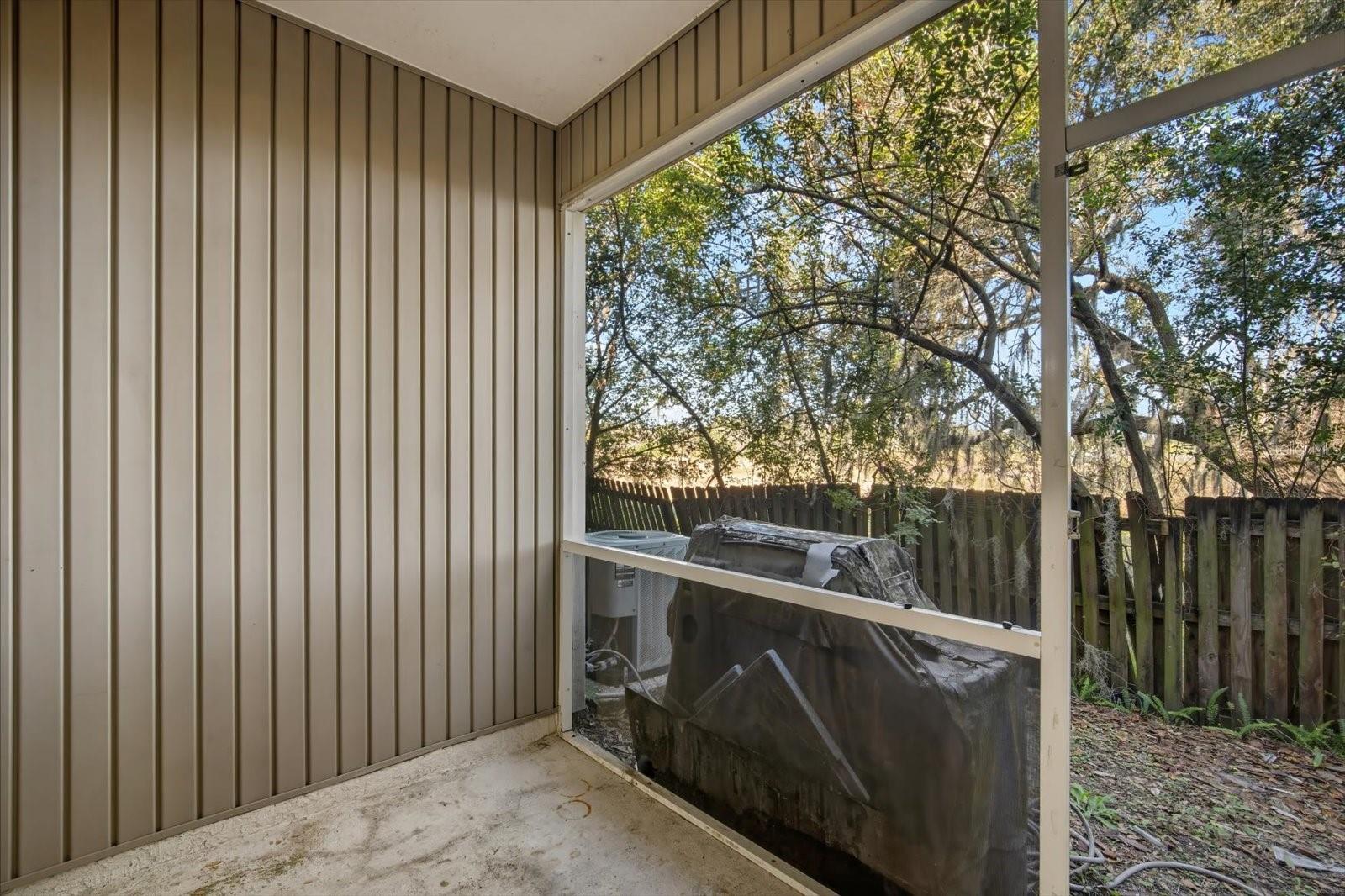 Image 24 of 32 For 11008 Black Swan Court