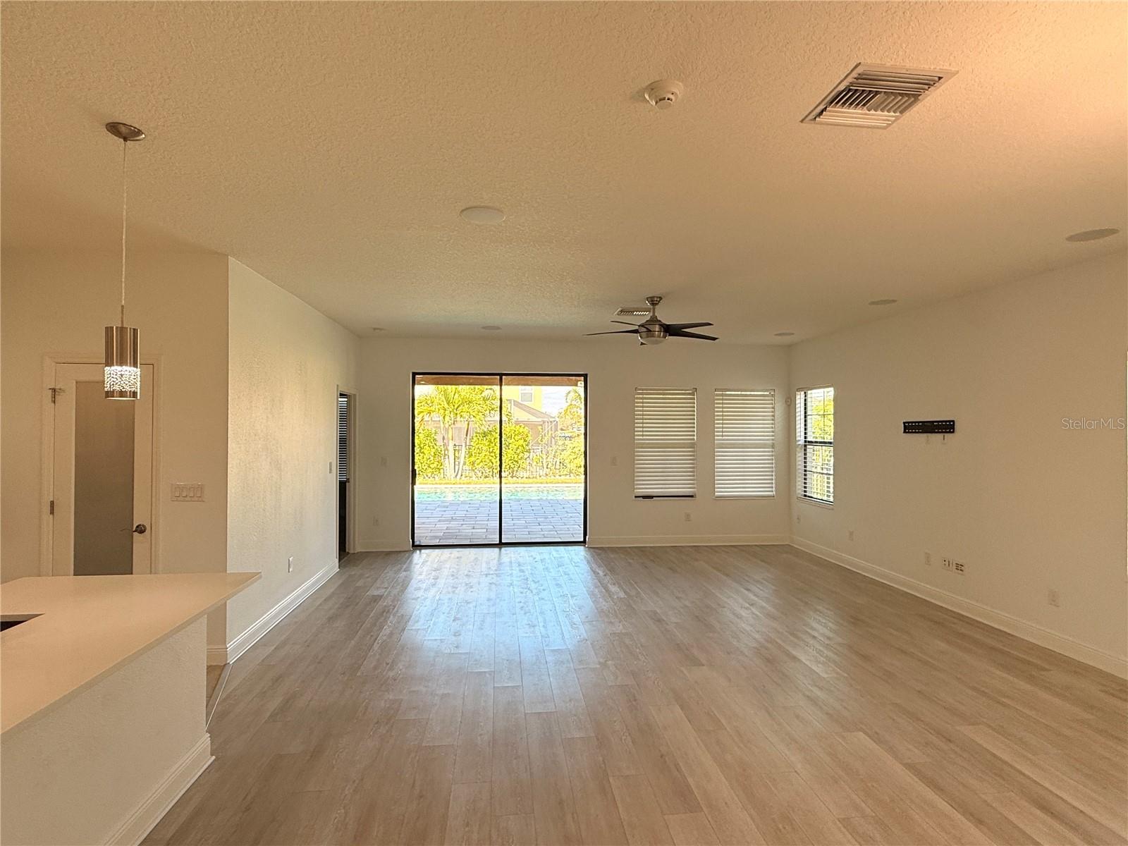 Image 12 of 39 For 7408 Sungold Meadow Court