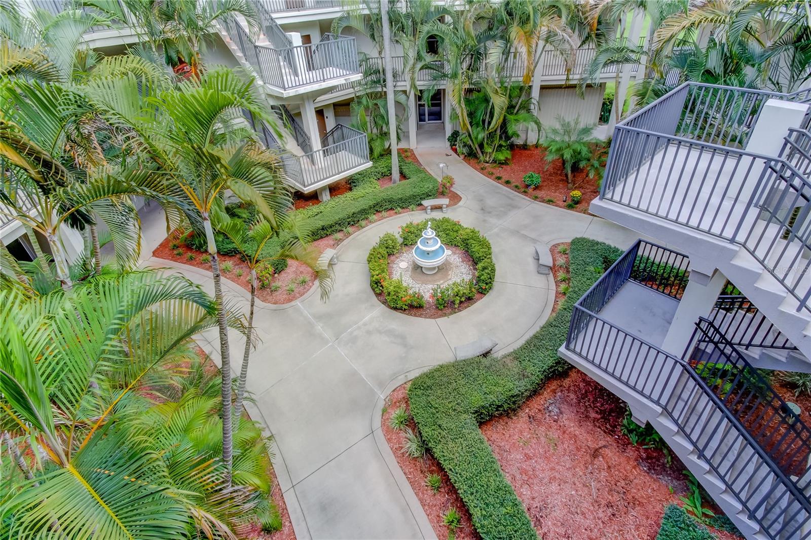 Image 3 of 74 For 2700 Bayshore Boulevard 2310