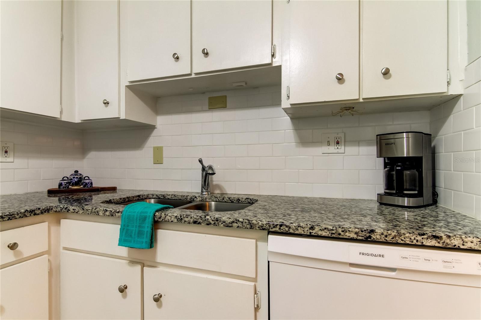 Image 30 of 74 For 2700 Bayshore Boulevard 2310