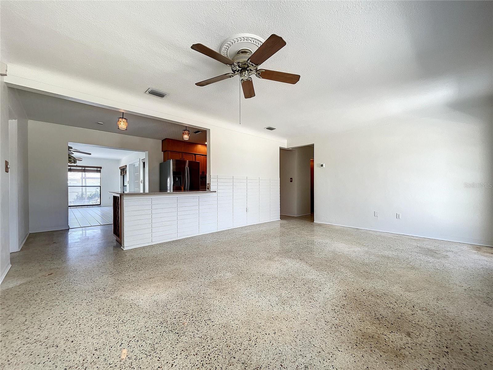 Image 14 of 71 For 2945 68th Street N