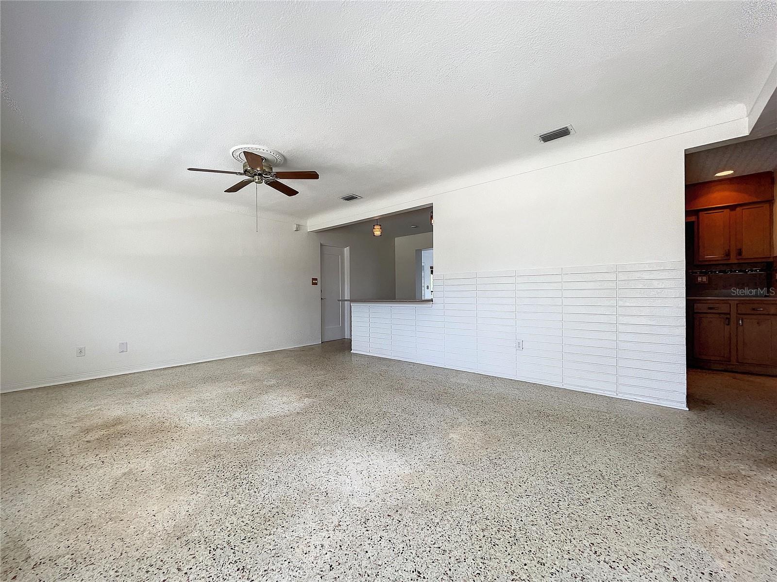 Image 15 of 71 For 2945 68th Street N