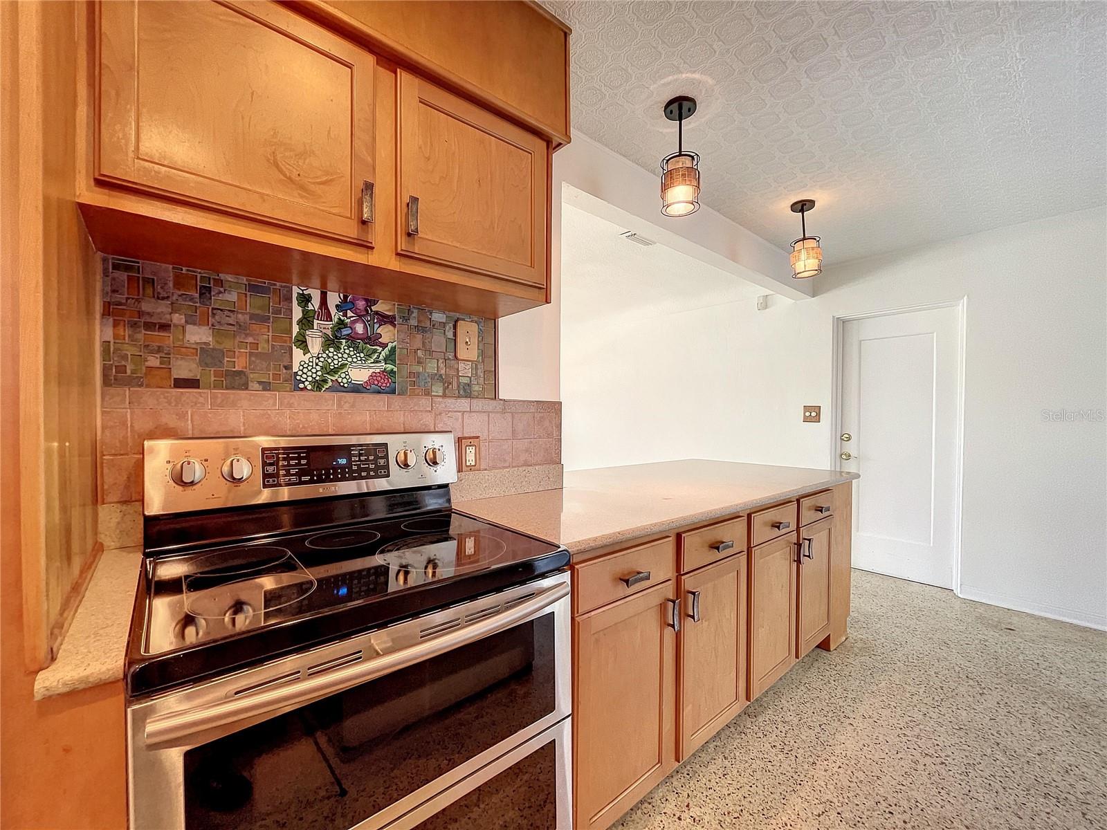 Image 22 of 71 For 2945 68th Street N