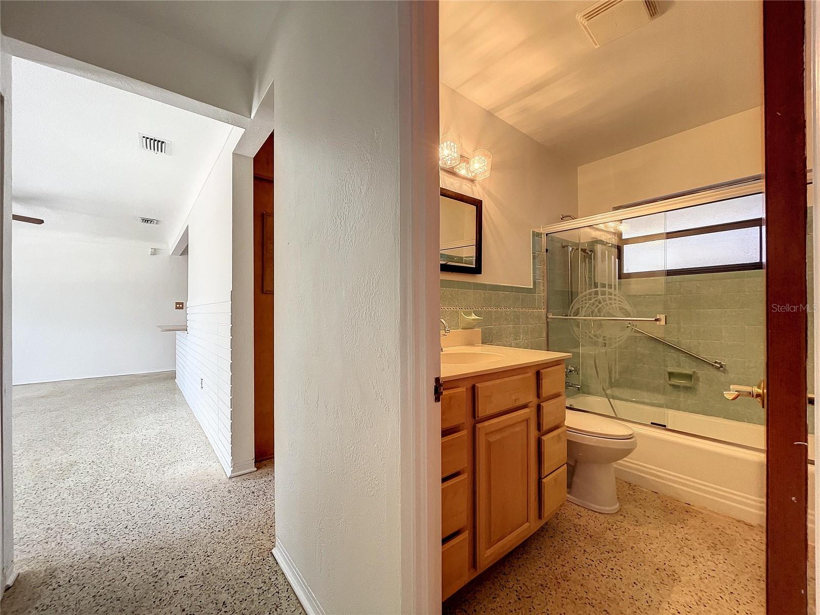 Image 29 of 71 For 2945 68th Street N