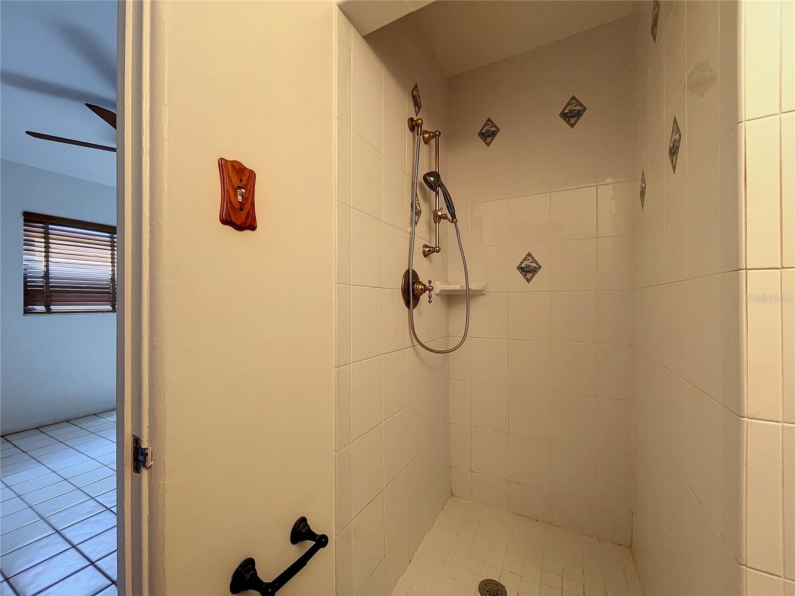 Image 42 of 71 For 2945 68th Street N