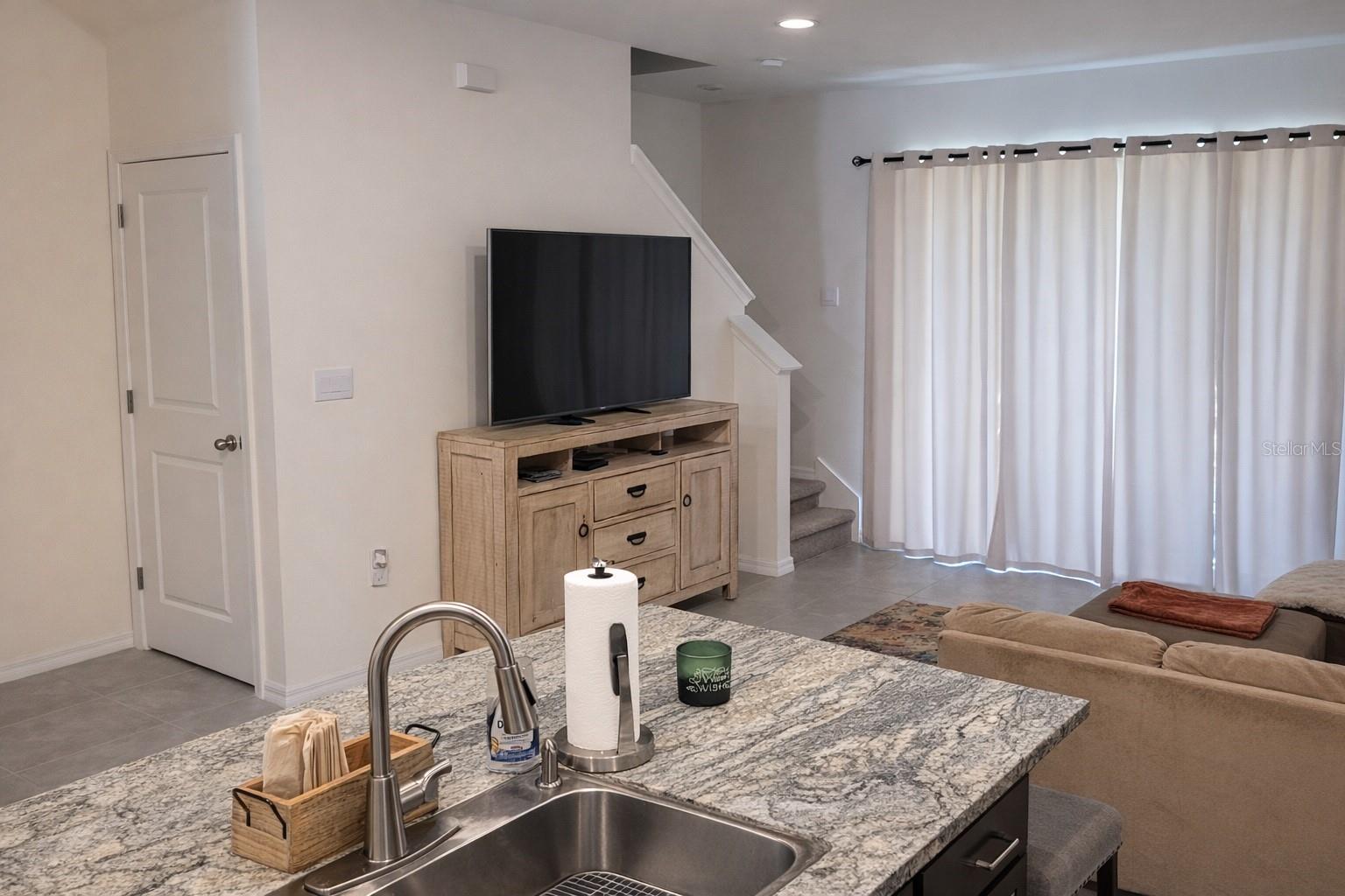 Image 14 of 25 For 33066 Tulip Petal Lane