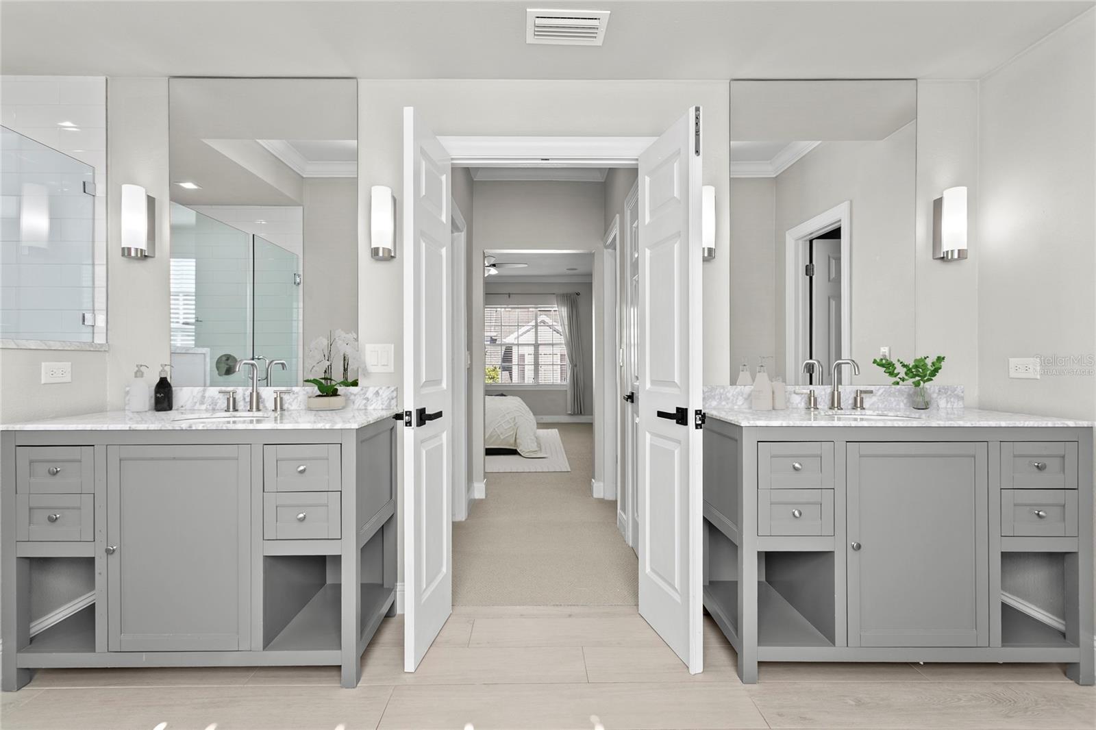 Image 22 of 63 For 305 Inner Harbour Circle