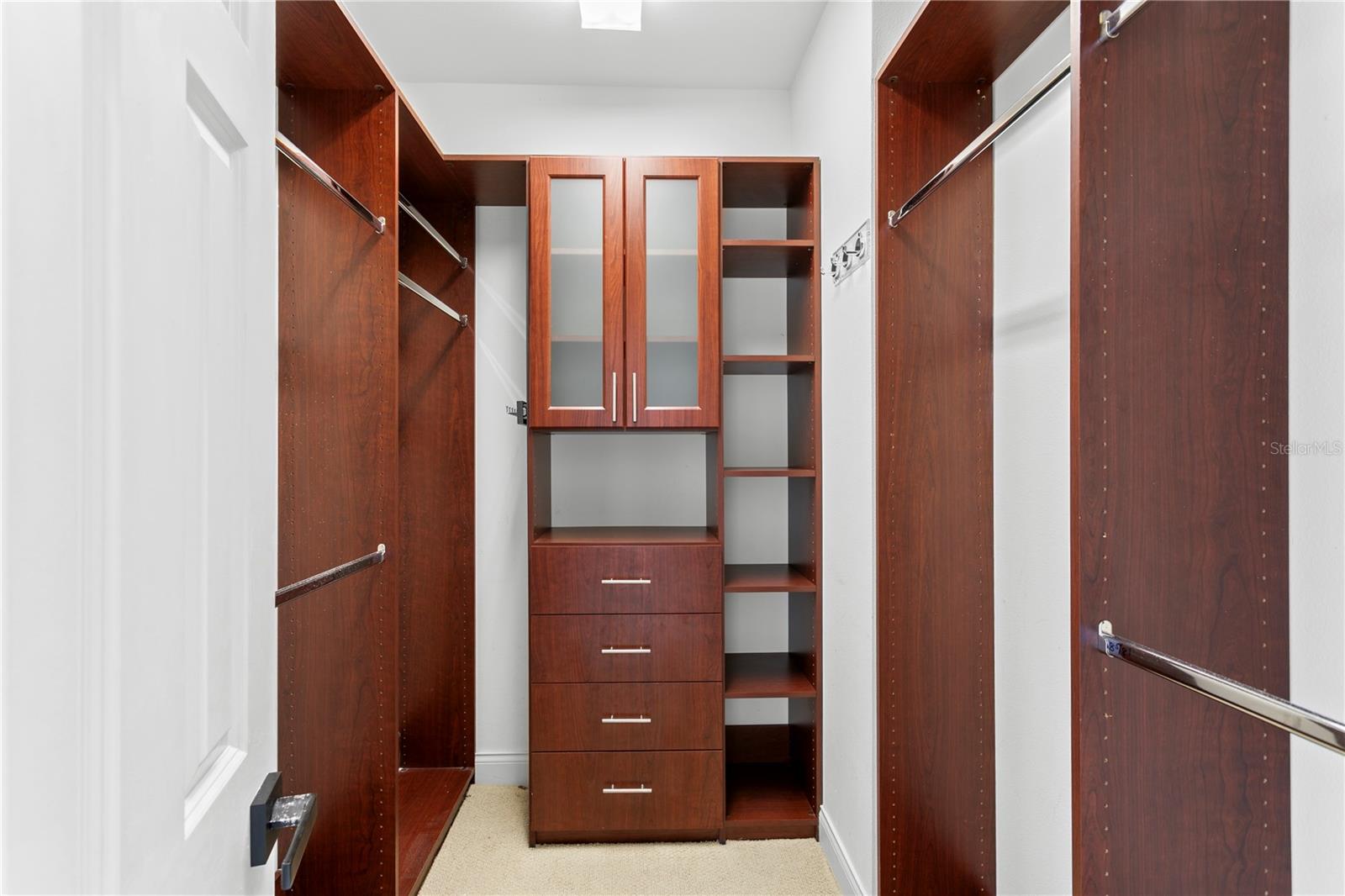 Image 25 of 63 For 305 Inner Harbour Circle