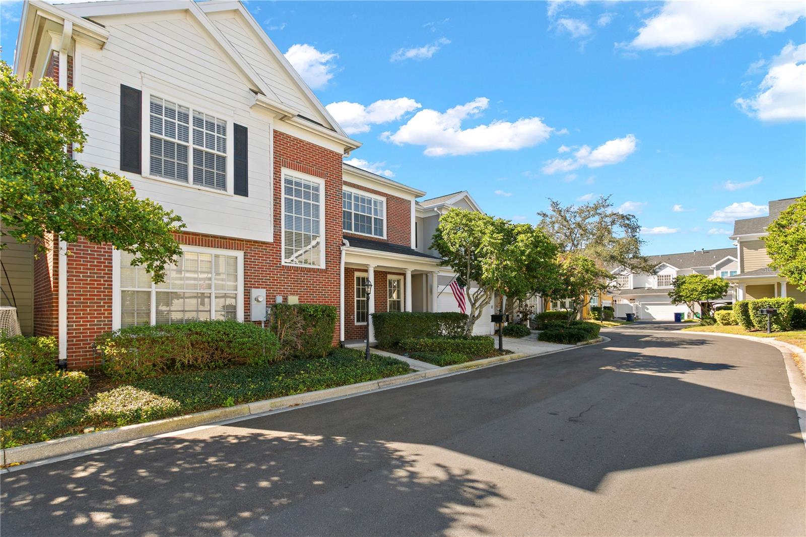 Image 37 of 63 For 305 Inner Harbour Circle