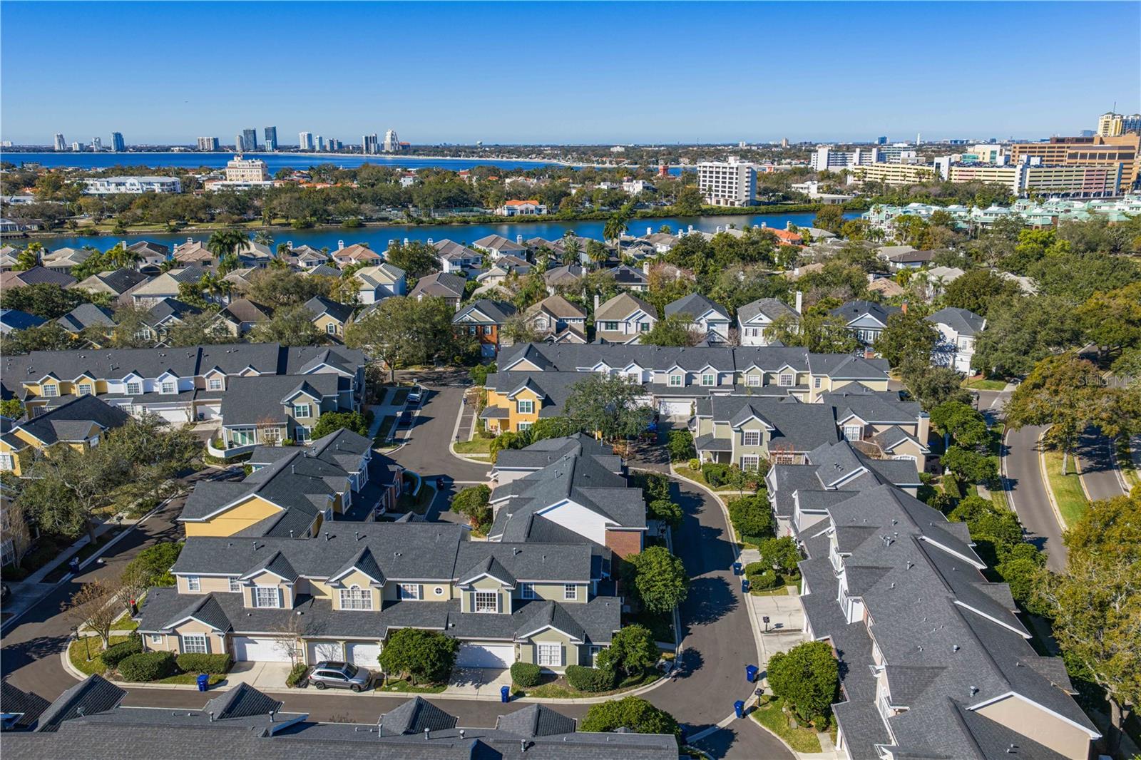 Image 58 of 63 For 305 Inner Harbour Circle