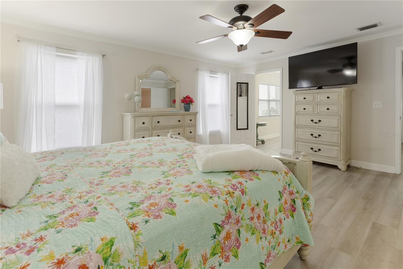 Image 11 of 30 For 13826 Antigua Drive