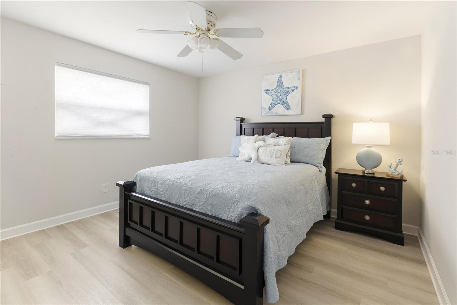 Image 20 of 30 For 13826 Antigua Drive