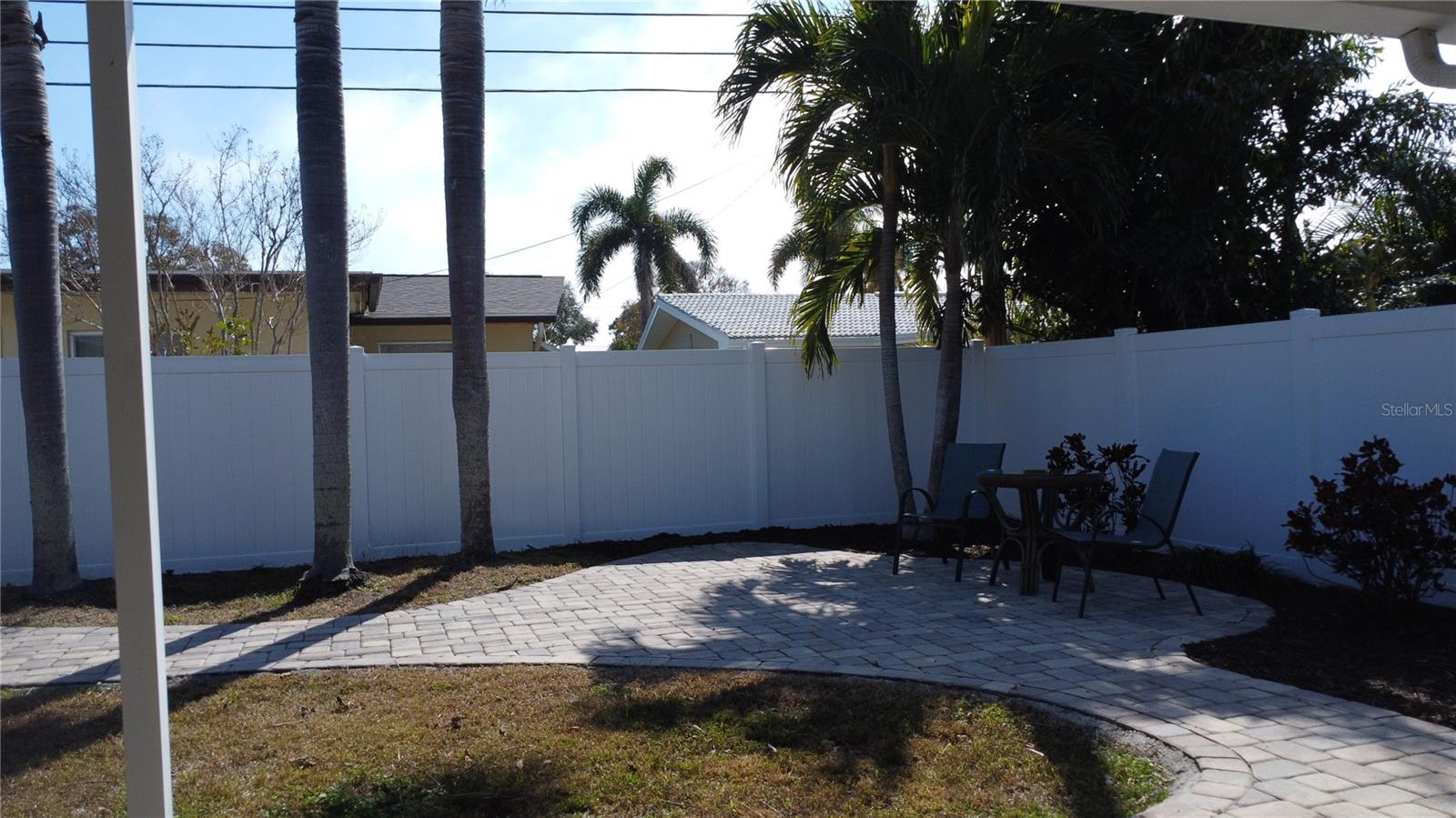 Image 25 of 30 For 13826 Antigua Drive