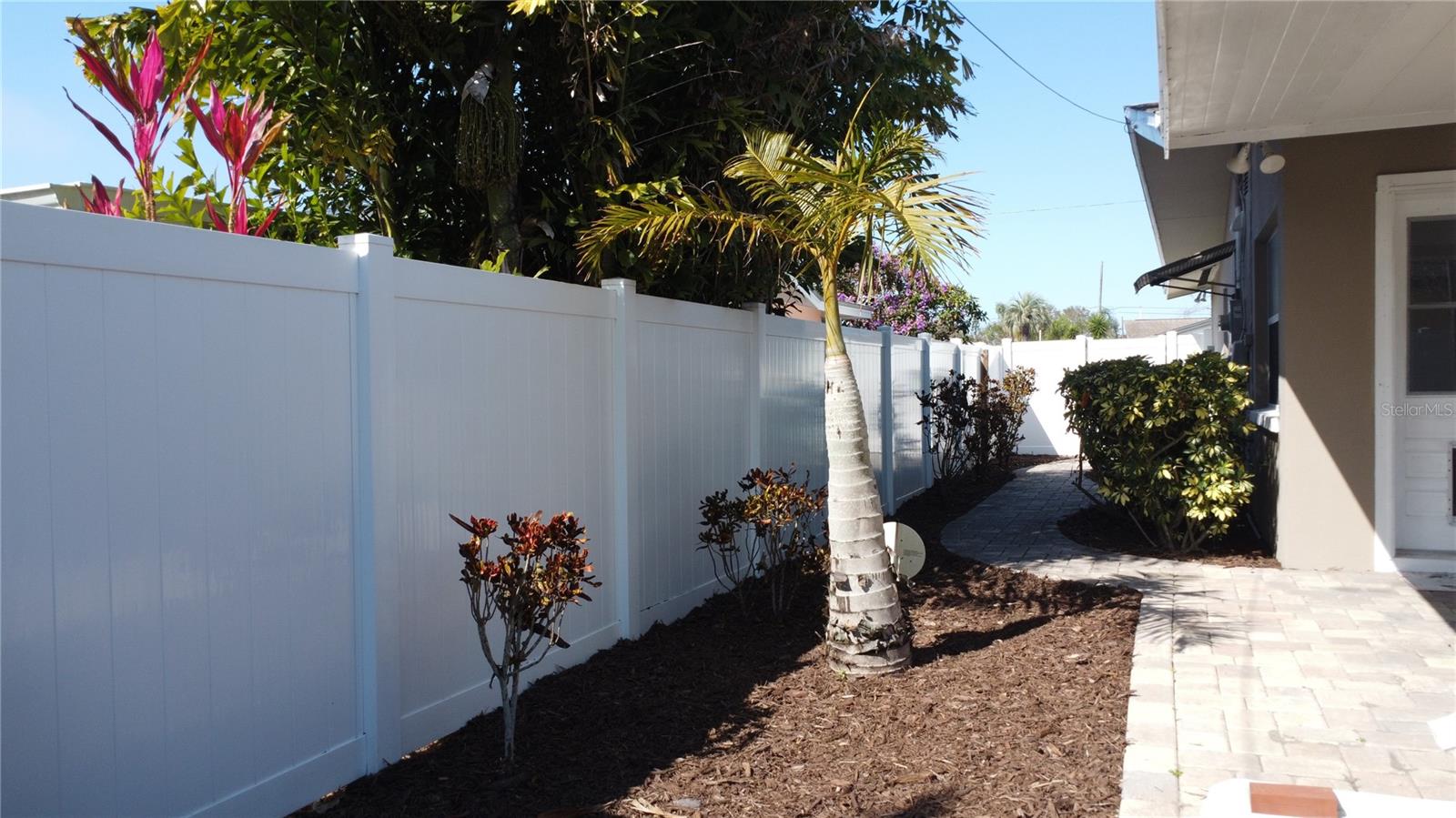 Image 28 of 30 For 13826 Antigua Drive