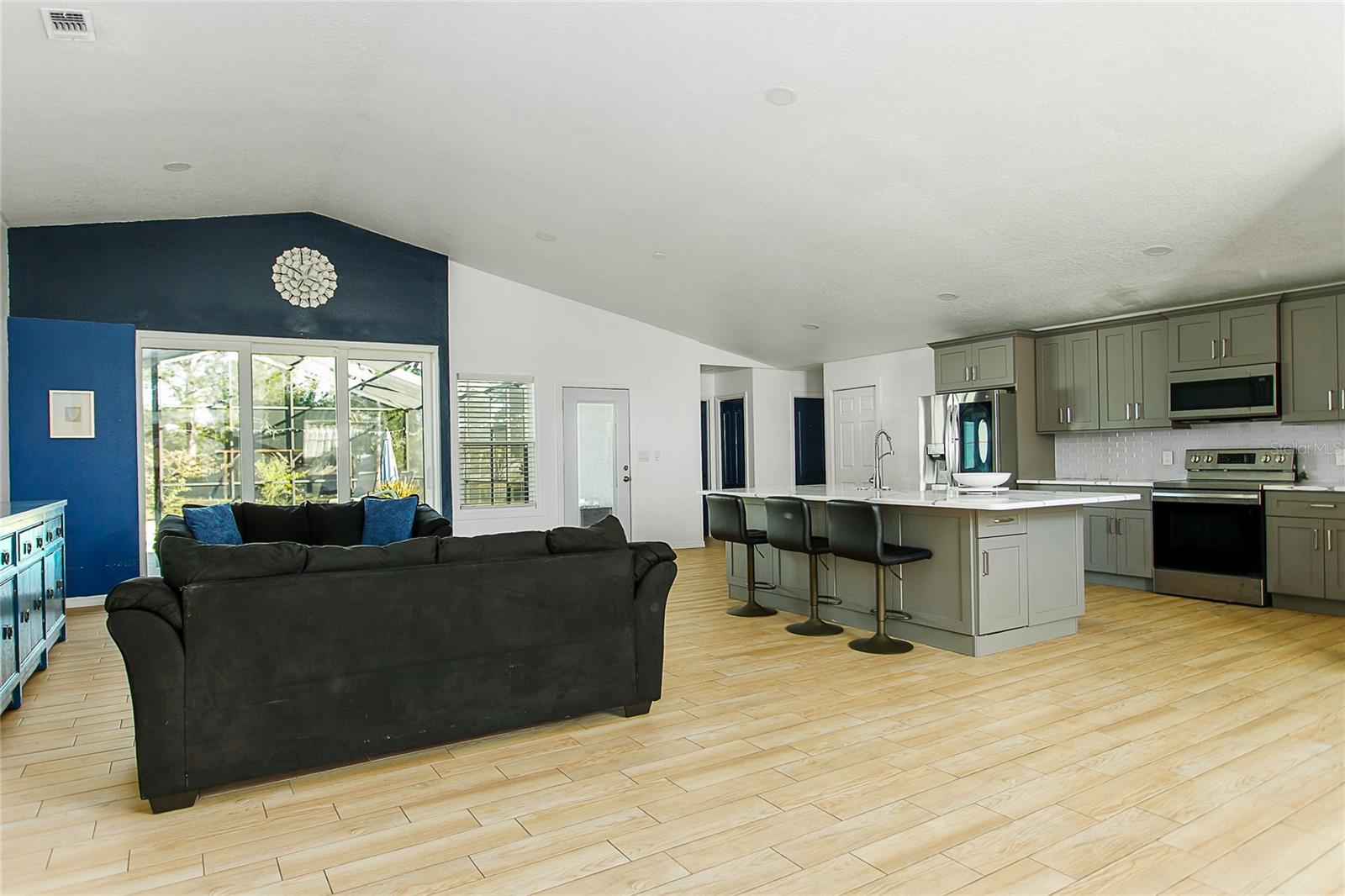 Image 4 of 37 For 31439 Stirrup Lane