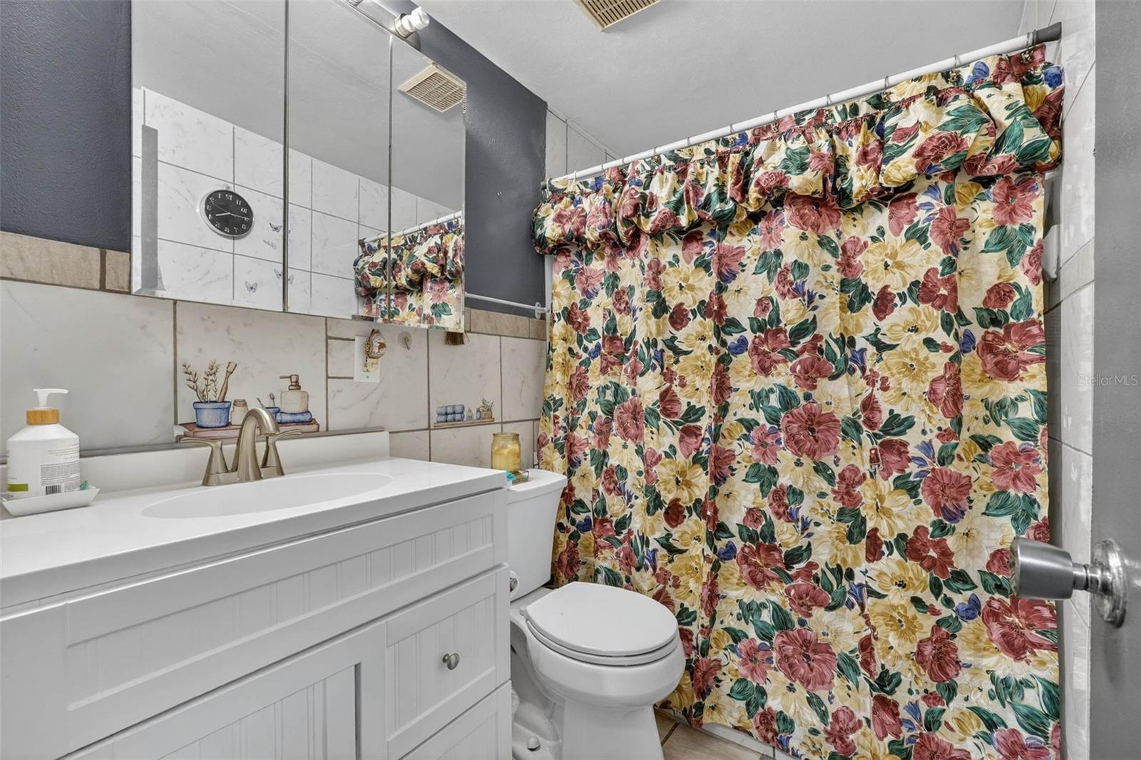 Image 25 of 63 For 2615 Almond Drive