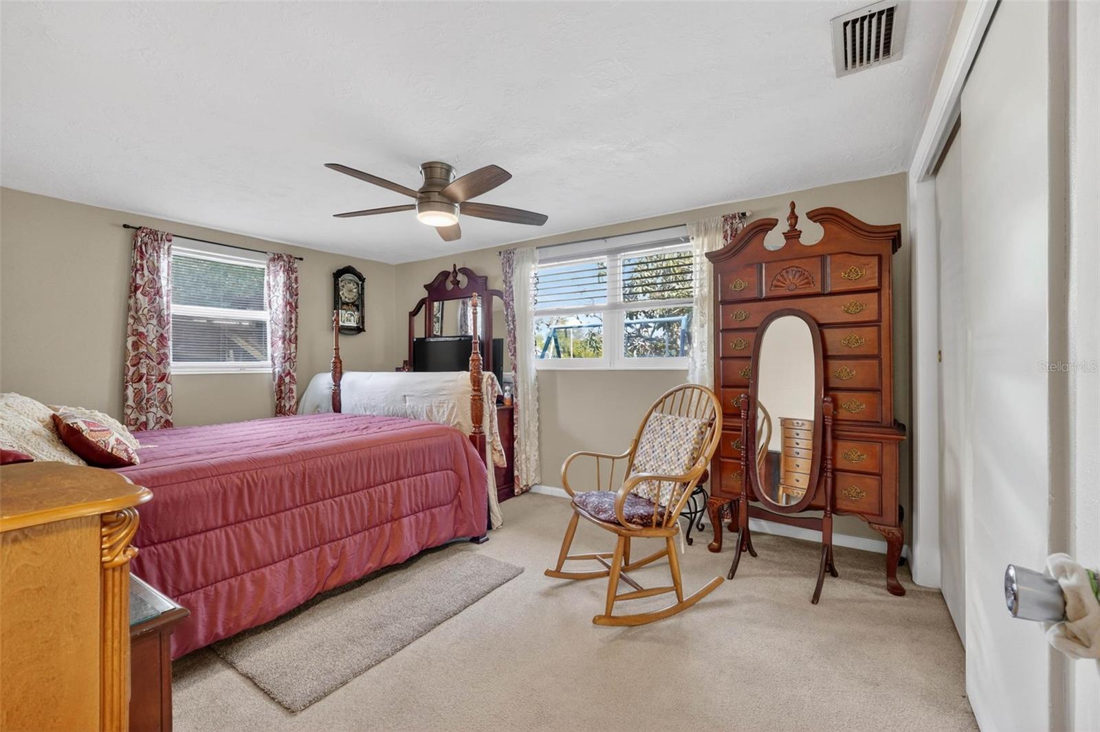 Image 26 of 63 For 2615 Almond Drive