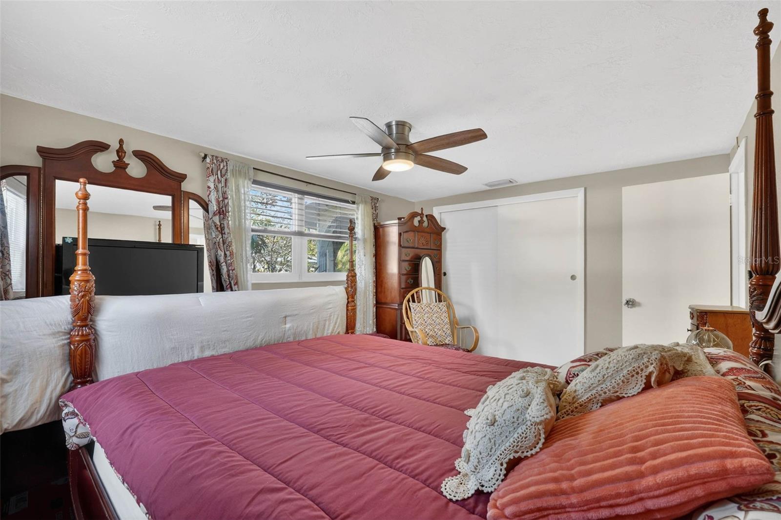 Image 29 of 63 For 2615 Almond Drive