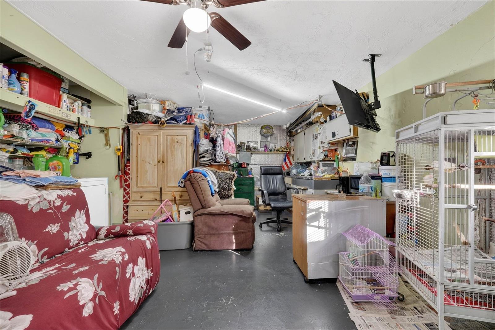 Image 36 of 63 For 2615 Almond Drive