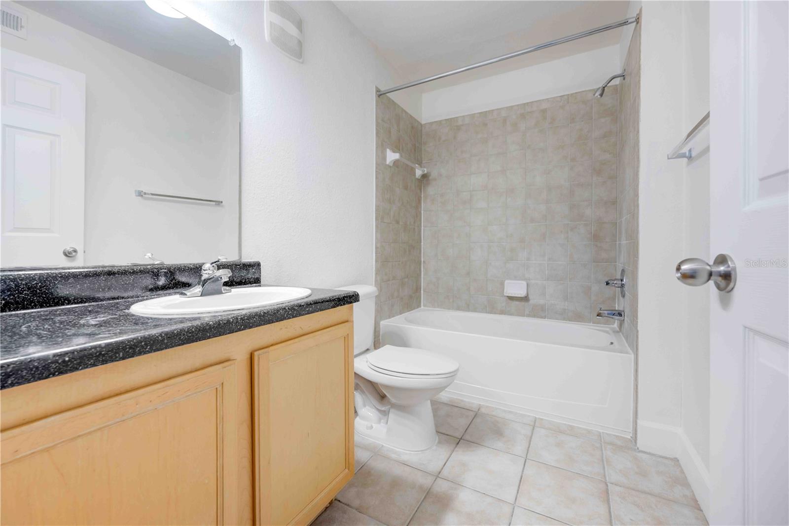 Image 40 of 94 For 14718 Naimisha Loop