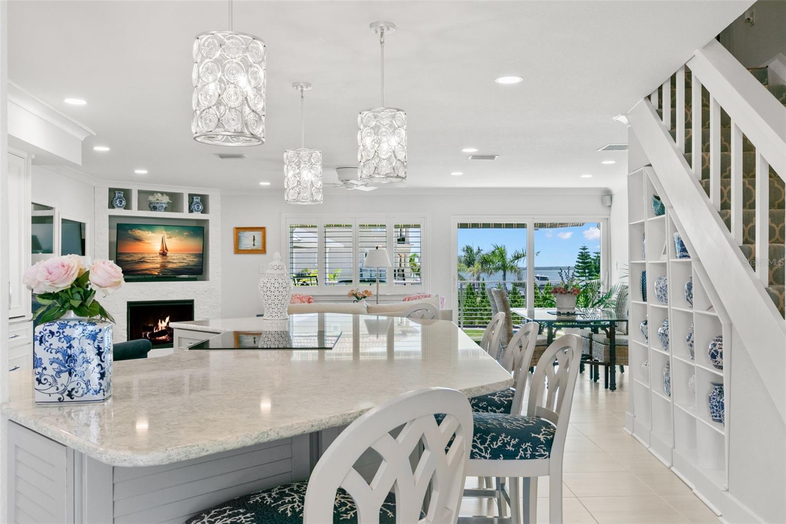 Image 4 of 45 For 433 Paula Drive 31