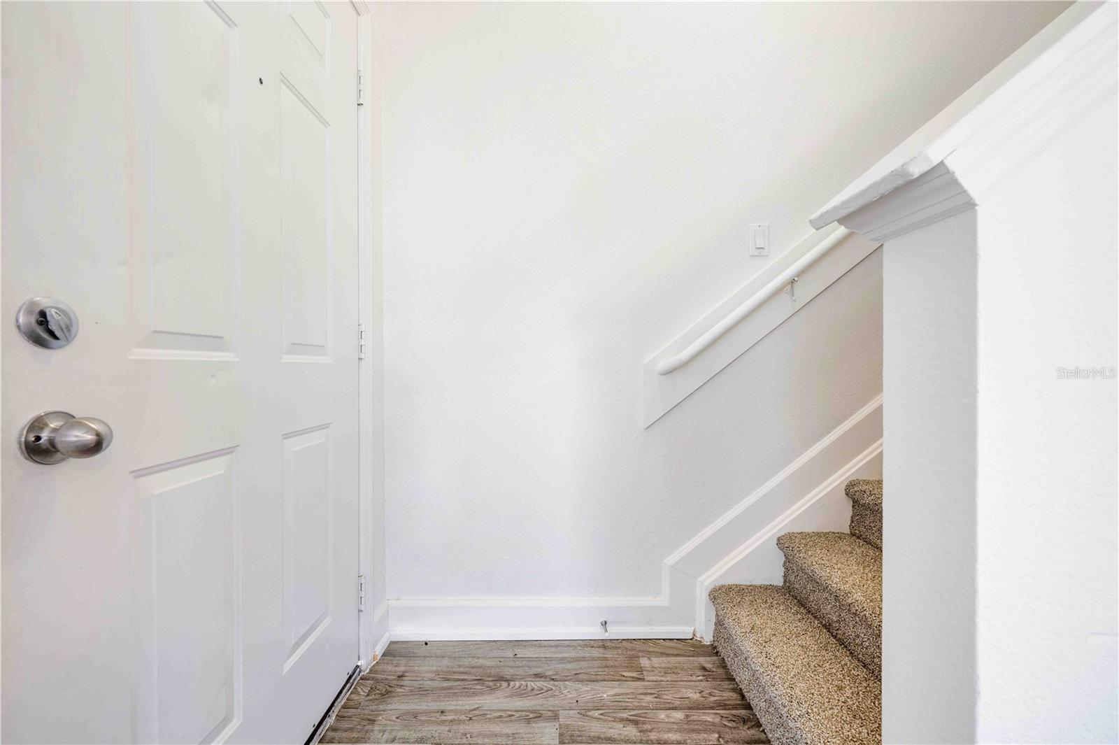 Image 13 of 94 For 14701 Naimisha Loop