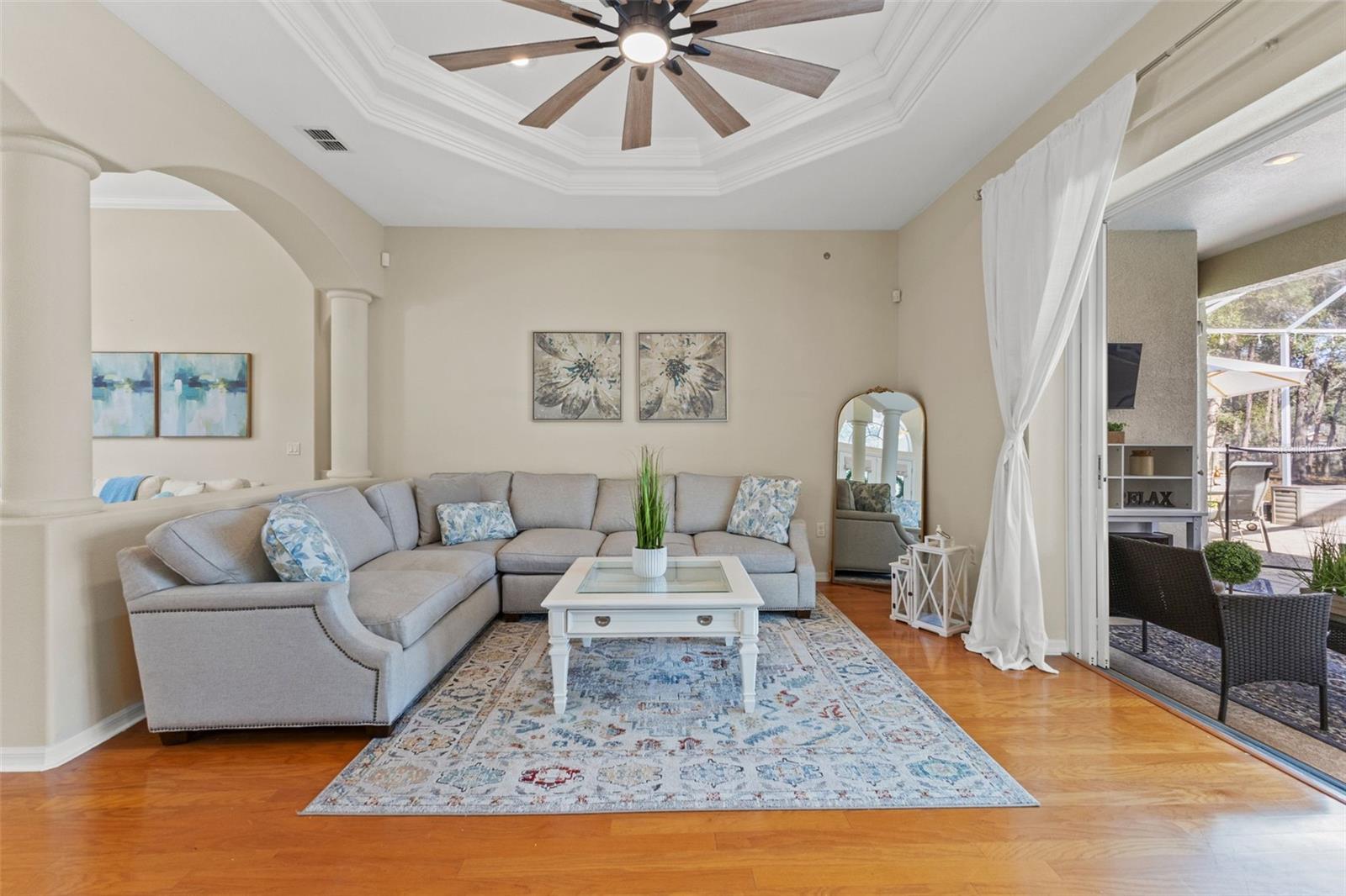 Image 13 of 80 For 14071 Linden Drive