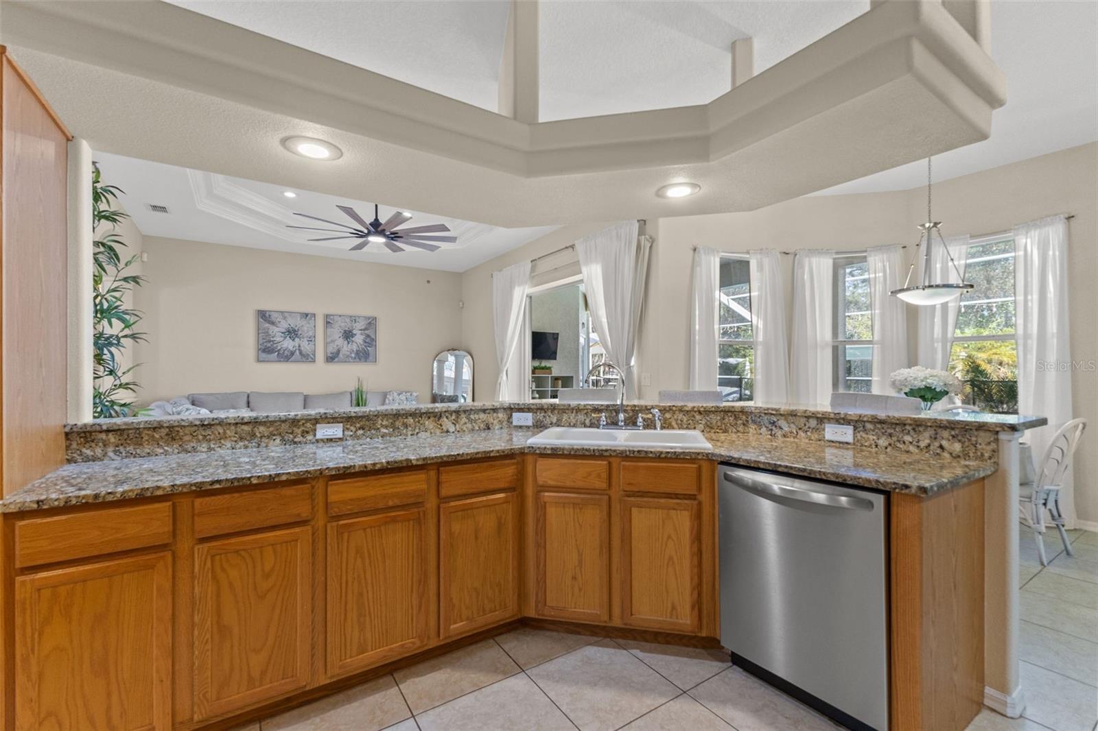 Image 20 of 80 For 14071 Linden Drive