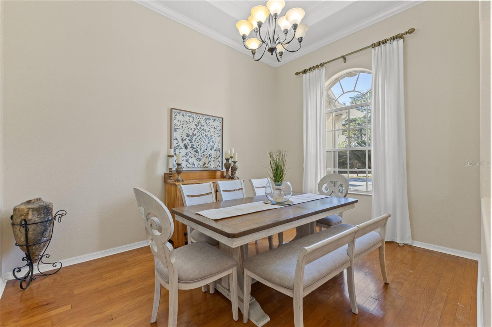 Image 22 of 80 For 14071 Linden Drive