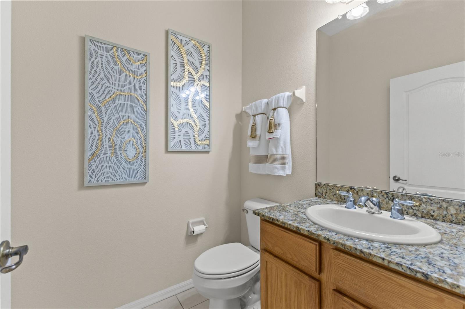 Image 33 of 80 For 14071 Linden Drive