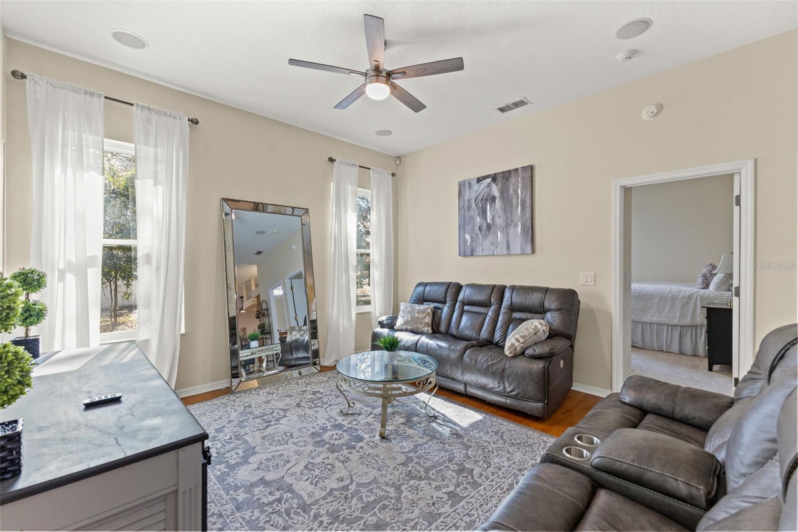 Image 37 of 80 For 14071 Linden Drive