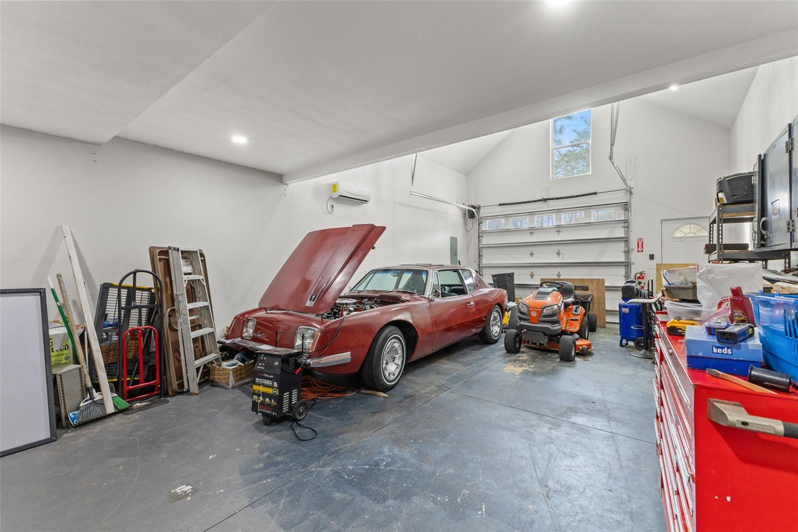 Image 58 of 80 For 14071 Linden Drive