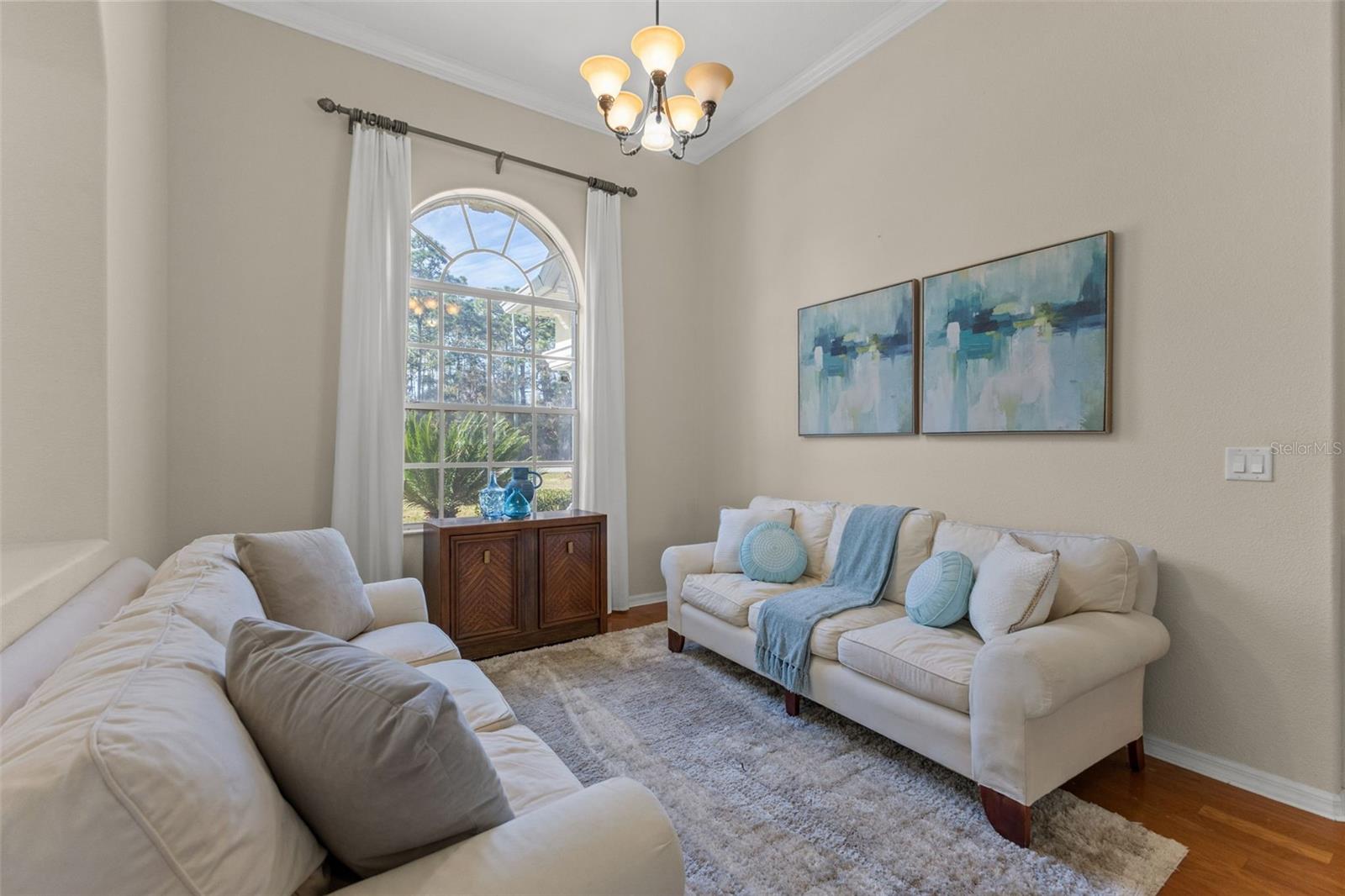 Image 8 of 80 For 14071 Linden Drive