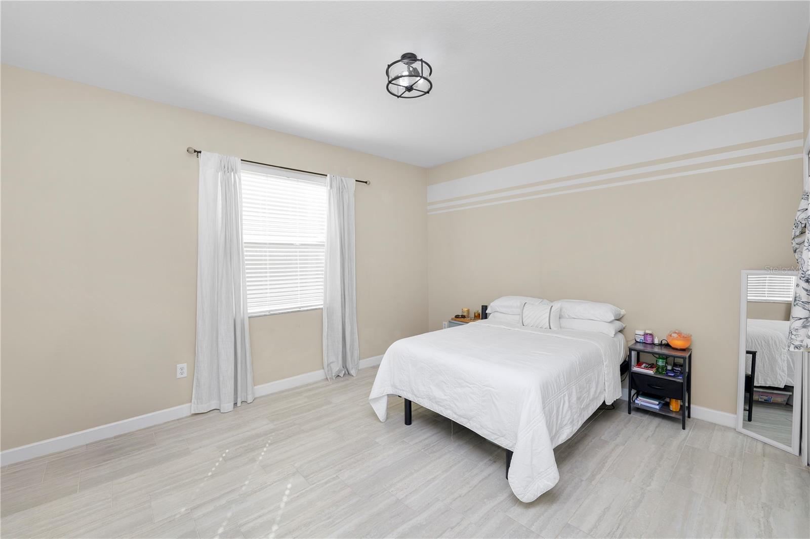 Listing photo id 13 for 10615 Lucaya Drive