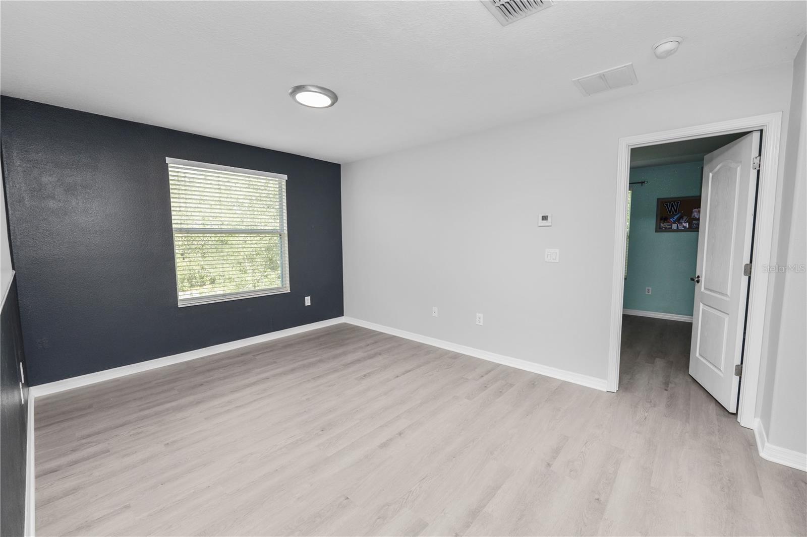 Listing photo id 17 for 10615 Lucaya Drive