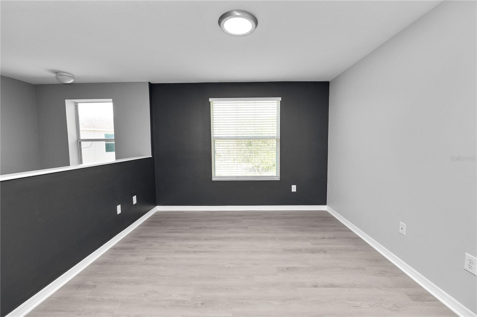 Listing photo id 18 for 10615 Lucaya Drive