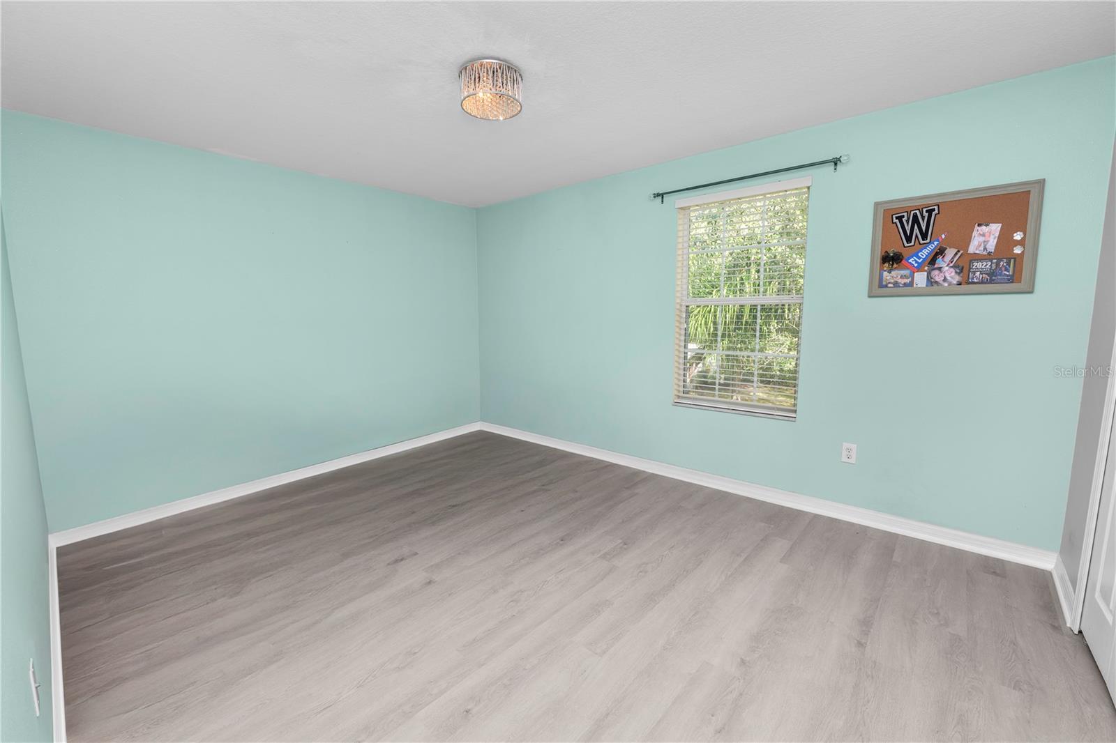 Listing photo id 32 for 10615 Lucaya Drive