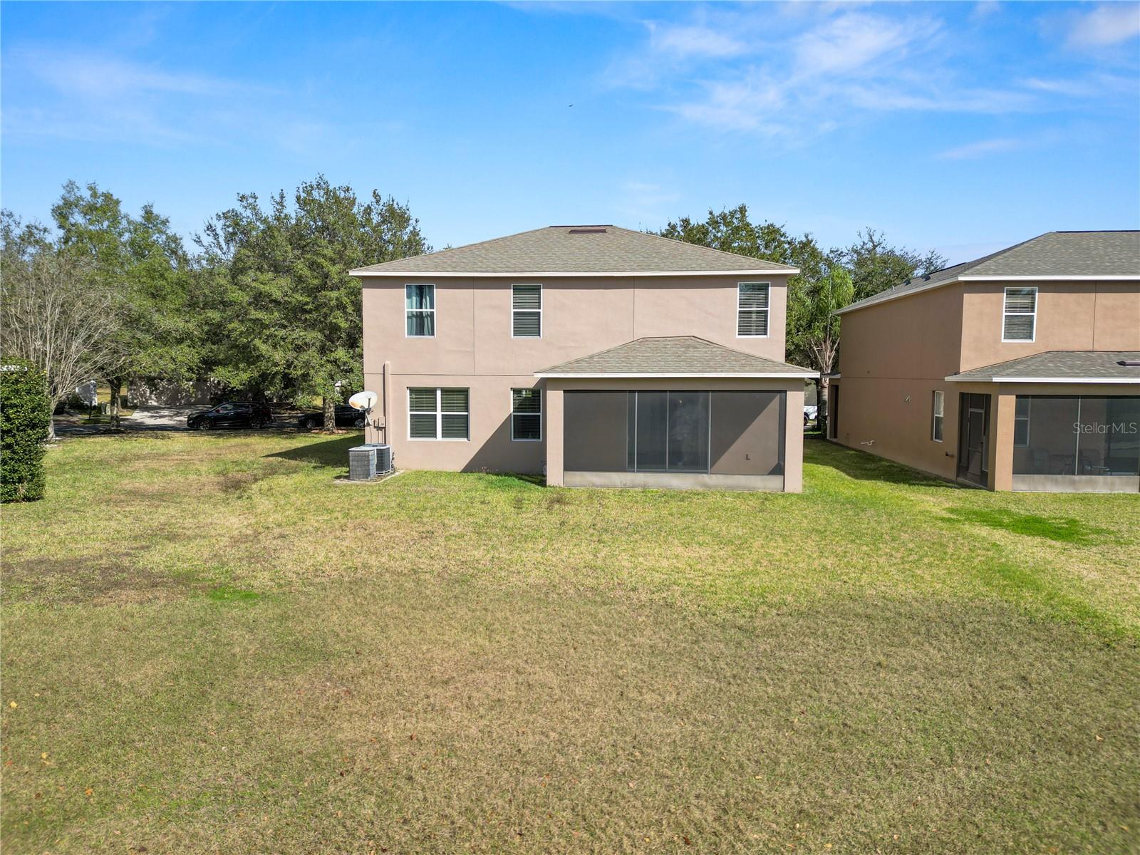 Listing photo id 34 for 10615 Lucaya Drive