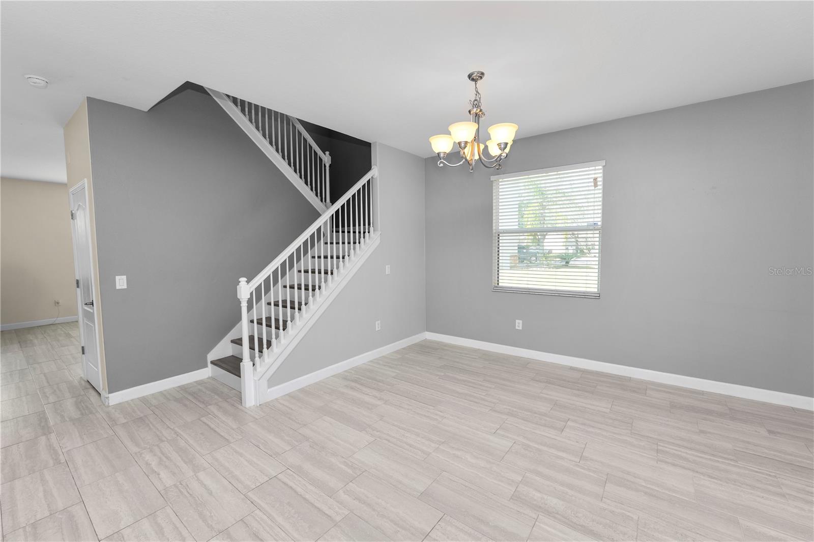 Listing photo id 4 for 10615 Lucaya Drive