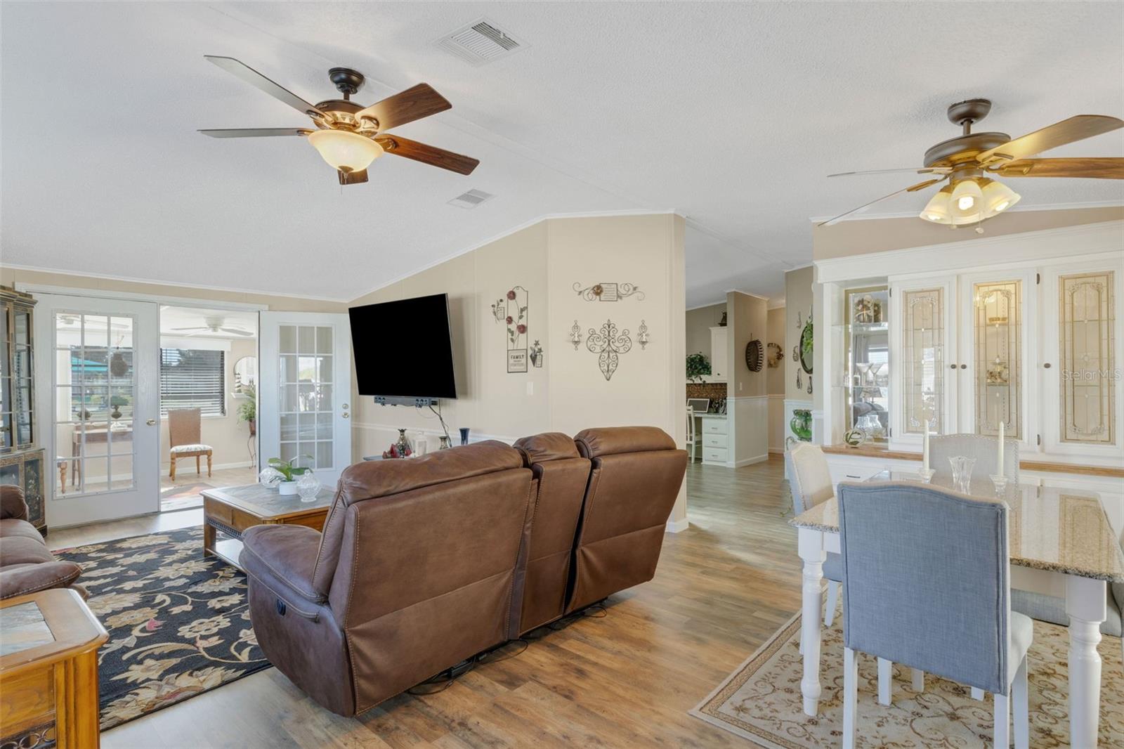 Image 25 of 67 For 70 Mockingbird Lane