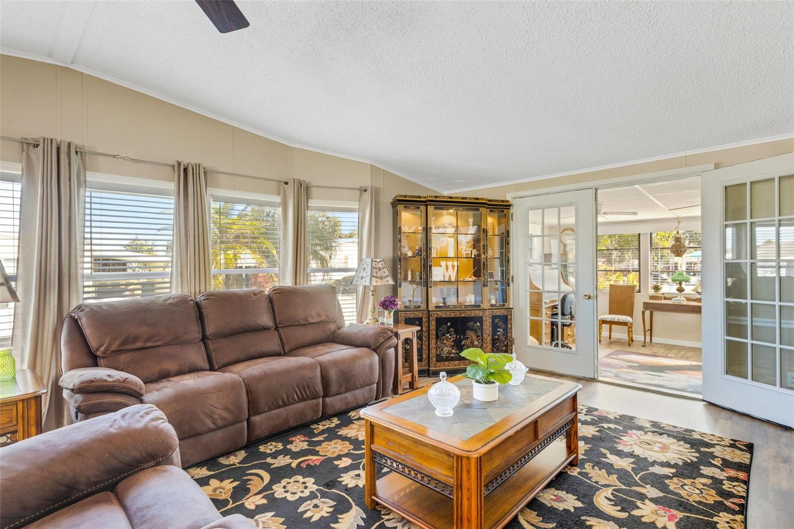 Image 28 of 67 For 70 Mockingbird Lane