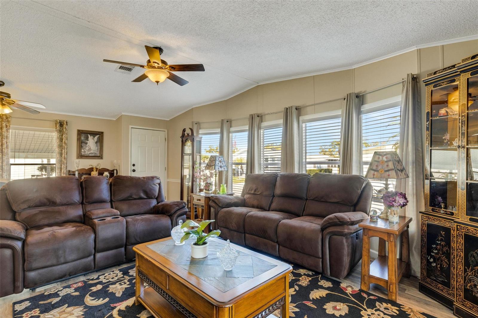 Image 29 of 67 For 70 Mockingbird Lane