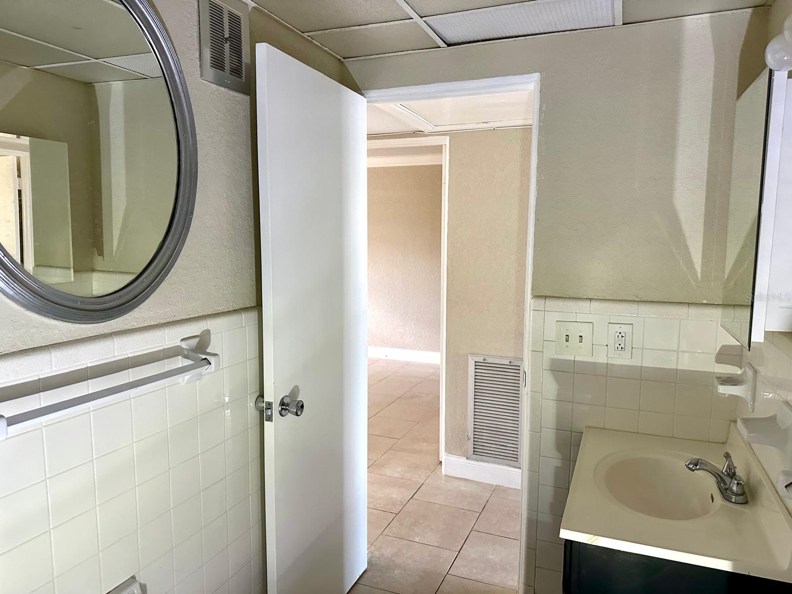 Image 27 of 82 For 8450 112th Street 102