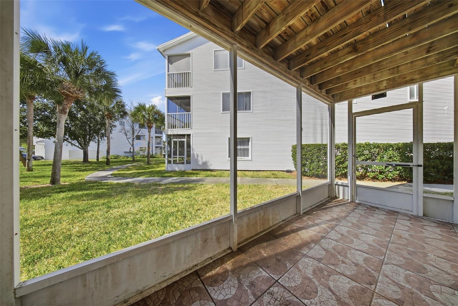 Image 12 of 82 For 14676 Seminole Trail