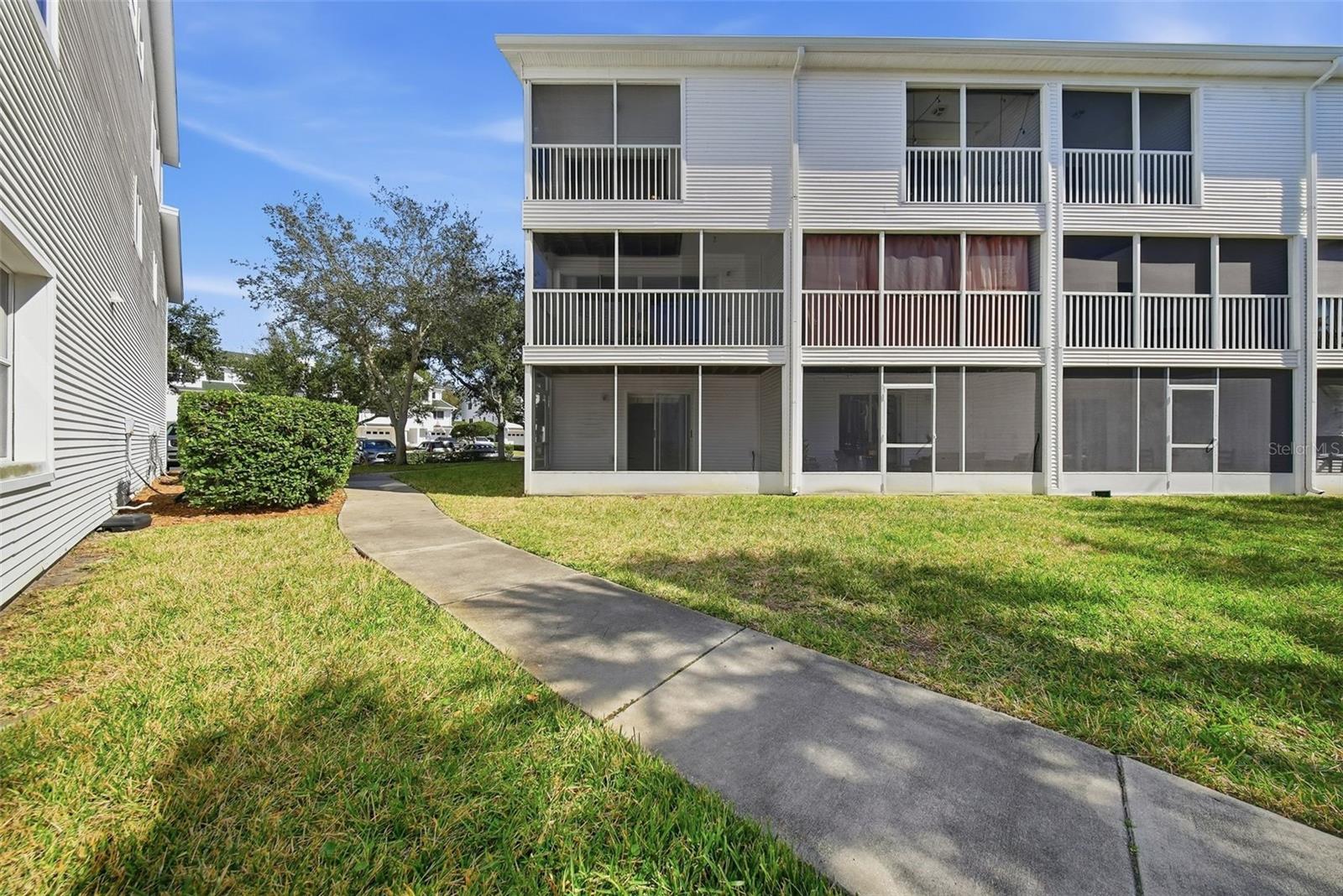 Image 13 of 82 For 14676 Seminole Trail