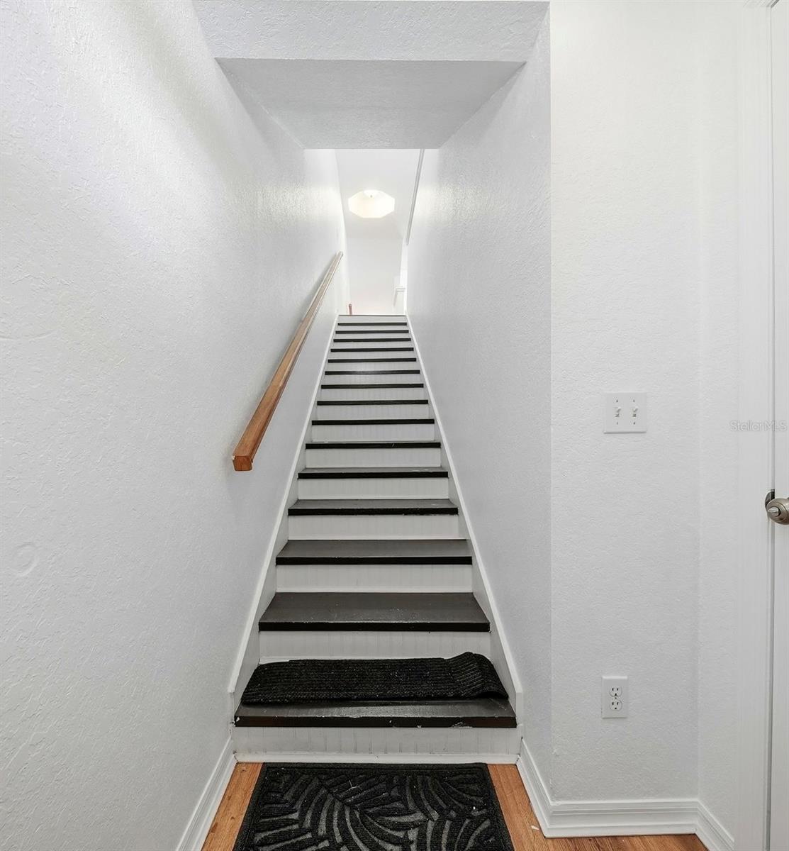 Image 21 of 82 For 14676 Seminole Trail