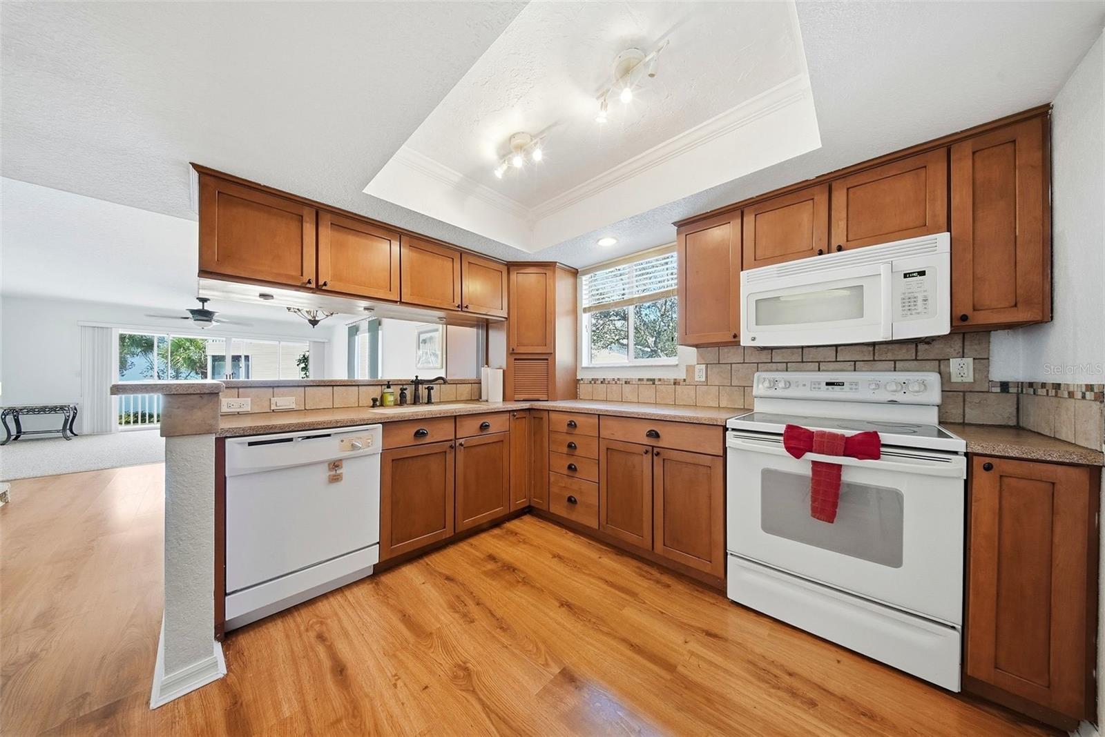 Image 22 of 82 For 14676 Seminole Trail