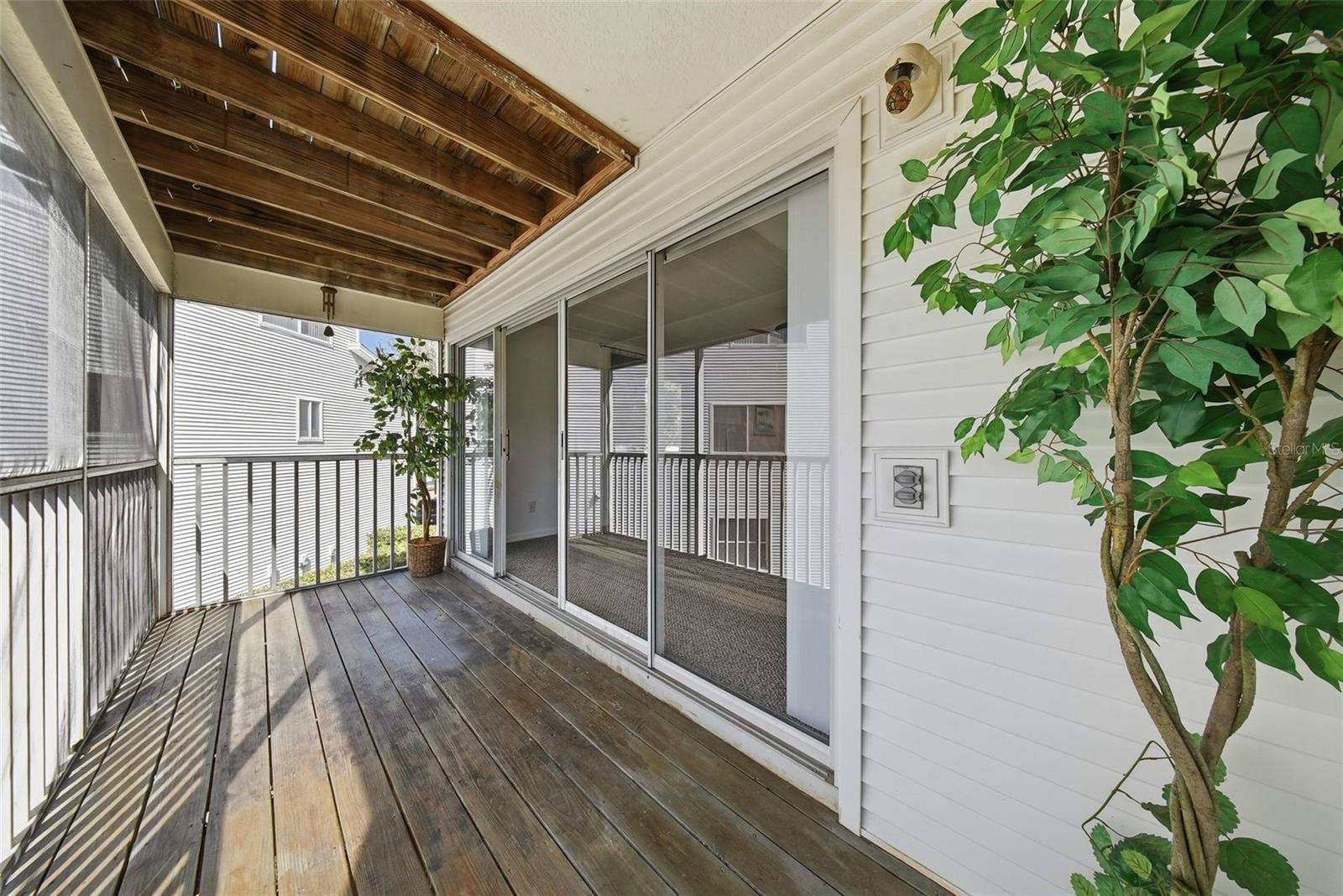 Image 30 of 82 For 14676 Seminole Trail